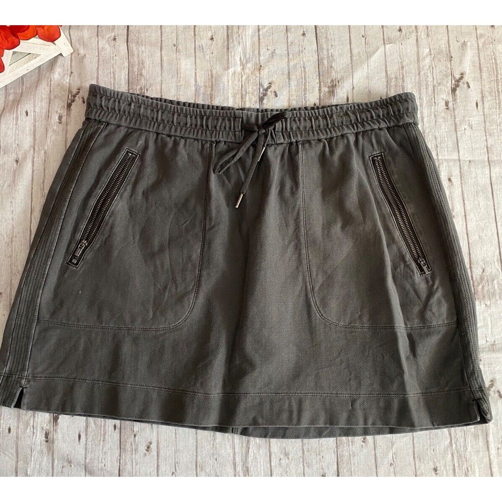 ATHLETA WOMENS FARALLON SKIRT Sz 10 CYPRESS GREEN ELASTIC WAIST ZIPPER POCKETS